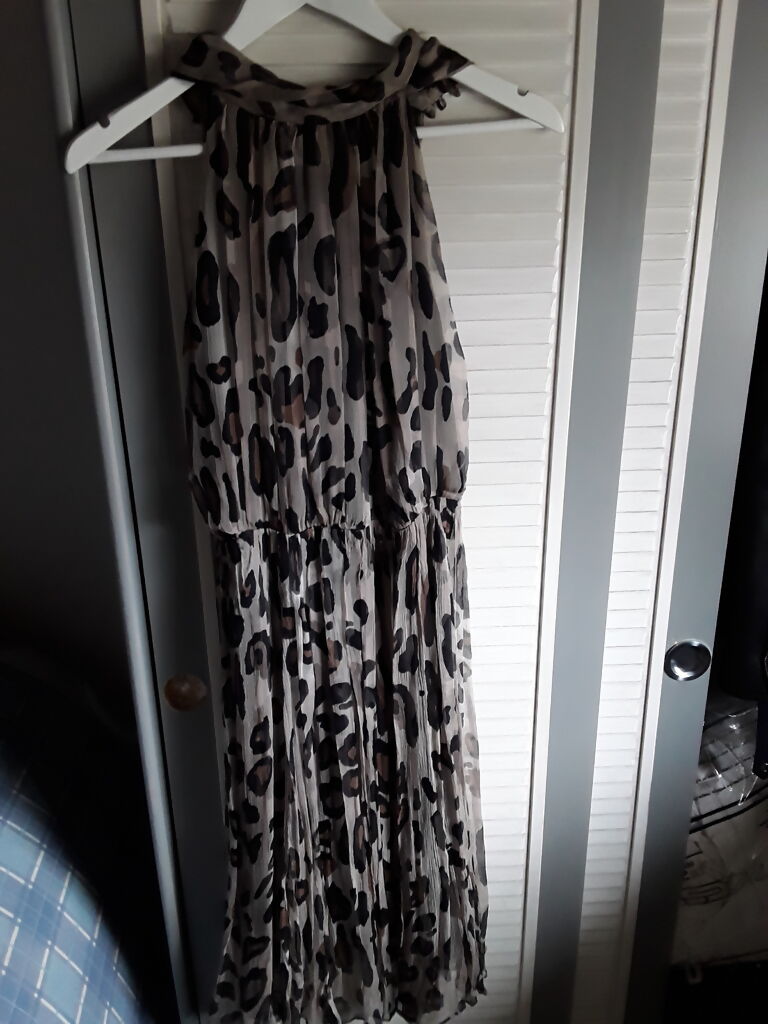 Vends robes état neuf