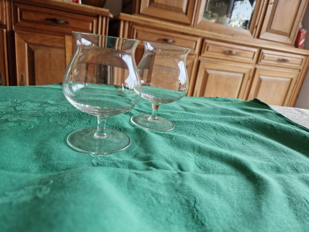 VENDS 6 verres à vin, cristal de Bohême,  jamais s